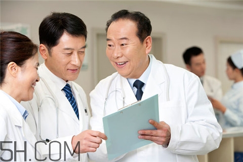 冠心病要注意什么？冠心病要怎么治療？