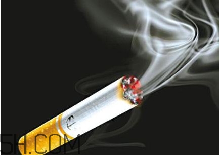 常吸二手煙會(huì)導(dǎo)致煙癮嗎？離抽煙者多遠(yuǎn)能減少二手煙危害