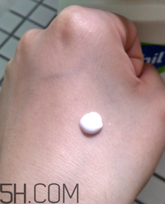 絲塔芙保濕潤膚乳嬰兒能用嗎？絲塔芙潤膚乳怎么樣？