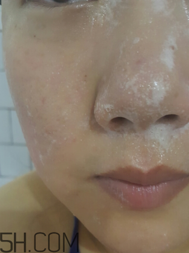 絲塔芙泡沫潔面乳怎么用？泡沫潔面乳用法