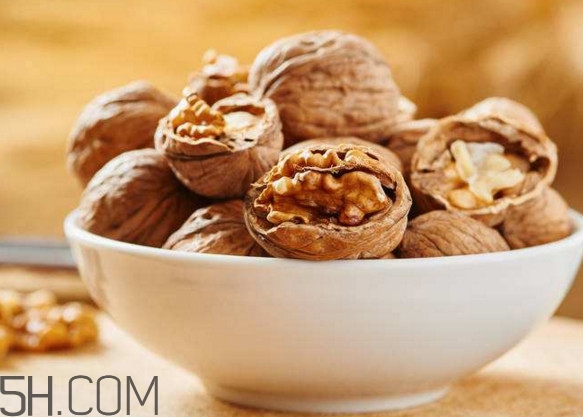 支氣管炎吃什么食物好？急性支氣管炎的癥狀
