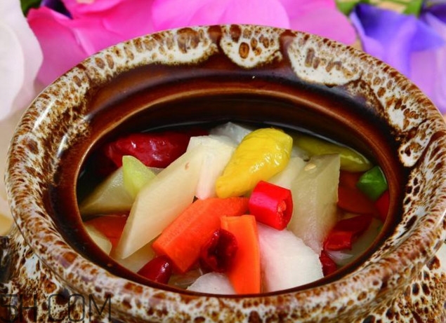 泡菜水用什么水最好？四川泡菜的酸水怎么做
