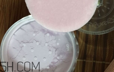 巧迪尚惠蜜粉好用嗎？巧迪尚惠散粉色號(hào)試色