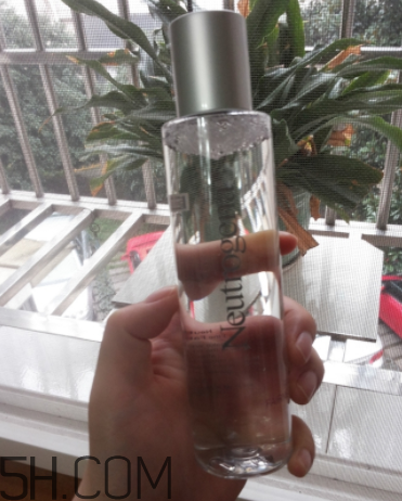 露得清保濕亮膚液怎么樣？露得清保濕亮膚液好用嗎？