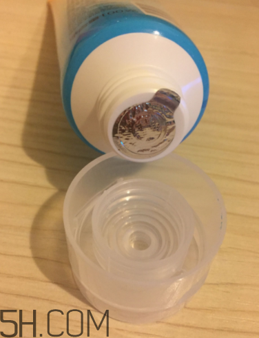 露得清綿密洗面奶怎么樣？露得清綿密洗面奶好用嗎？