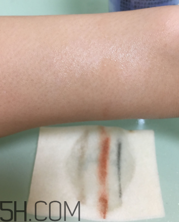 露得清卸妝水怎么用？露得清卸妝水多少錢？