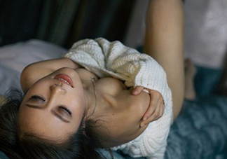 女生說我要吃糖什么意思？女生對男生說想吃糖什么含義