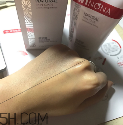 薇諾娜保濕霜怎么用？薇諾娜保濕霜使用心得
