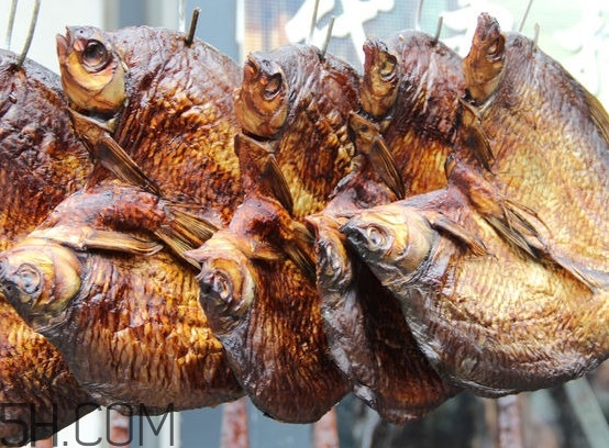 咸魚要泡多久？咸魚用冷水泡好還是熱水泡好