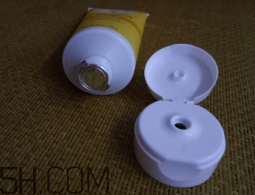 小蜜蜂潤(rùn)膚露怎么樣？小蜜蜂潤(rùn)膚露好用嗎？