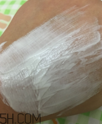 小蜜蜂水洗面膜敷多長時間？小蜜蜂水洗面膜用法