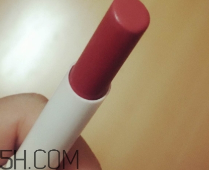 蒂詩(shī)顏口紅有毒嗎？蒂詩(shī)顏口紅安全嗎？