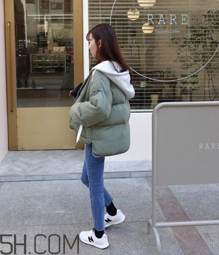 綠色羽絨服怎么搭配？綠色羽絨服搭配圖片