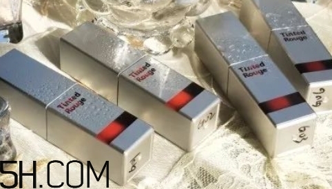 稚優(yōu)泉天空之境水光唇釉好用嗎_多少錢？