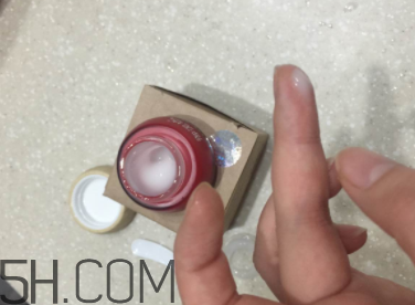 御泥坊紅石榴眼霜怎么樣？御泥坊紅石榴眼霜好用嗎？