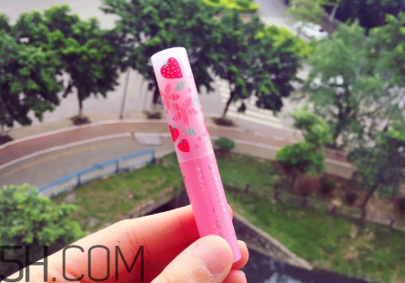 mistine變色草莓唇膏好用嗎？mistine變色草莓唇膏多少錢？