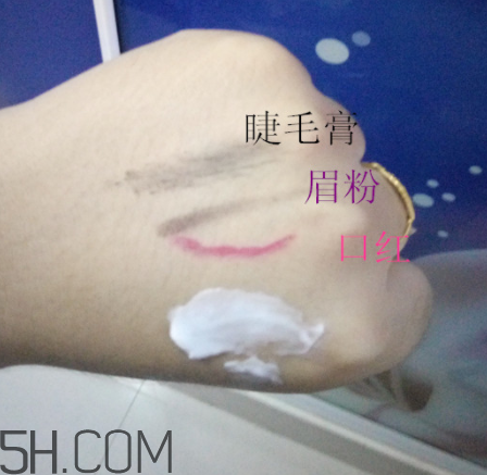 一葉子酪梨潔面乳怎么樣？一葉子酪梨潔面乳好用嗎？