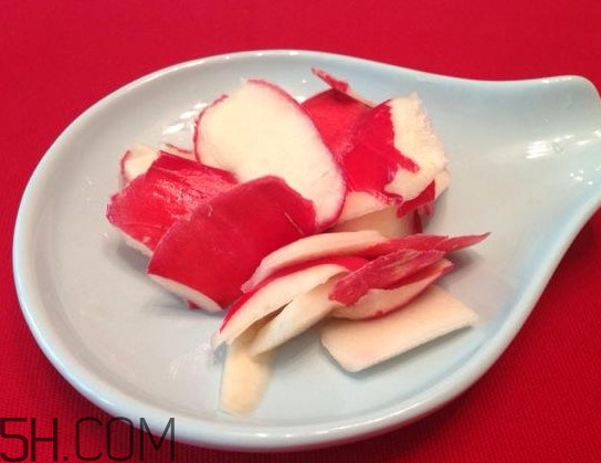 蘿卜皮和蘿卜肉哪個(gè)比較有營(yíng)養(yǎng)？醬泡蘿卜皮要加白糖嗎