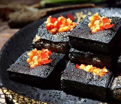 炸臭豆腐的汁怎么調(diào)？正宗臭豆腐制作方法