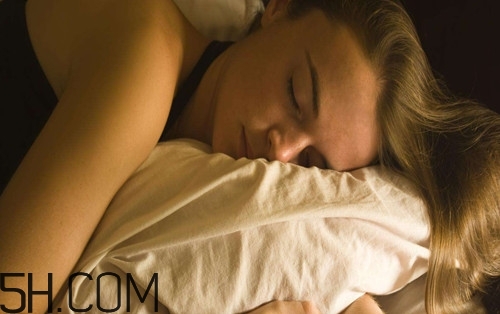 整晚睡不著怎么辦？如何快速進(jìn)入睡眠狀態(tài)？