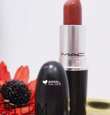 mac小辣椒適合黃皮嗎？mac小辣椒口紅顯白嗎？