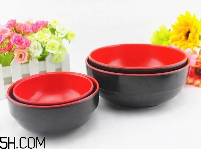 什么是仿瓷碗？仿瓷碗是塑料碗嗎？