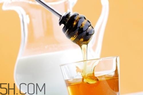 牛奶加蜂蜜的功效是什么？牛奶加蜂蜜可以減肥嗎？