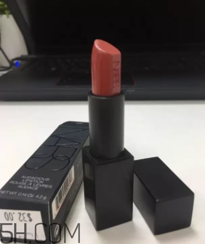 nars leslie口紅多少錢(qián)？nars leslie張國(guó)榮口紅專(zhuān)柜價(jià)格