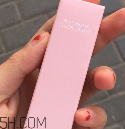 inmoo逸茉化妝品好用嗎？逸茉口紅使用心得