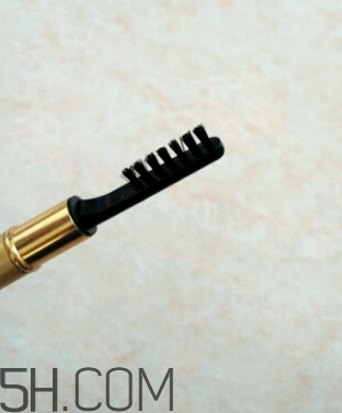歐蒙睫毛膏和火烈鳥(niǎo)哪個(gè)好?歐蒙睫毛膏好用嗎？