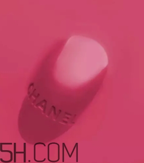 玫紅色口紅適合什么膚色？玫紅色口紅適合黃皮嗎？