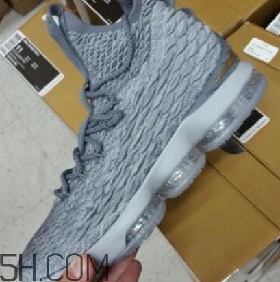 nike lebron 15 city edition發(fā)售時間_多少錢？