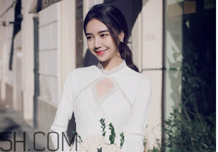 口紅到底應(yīng)該怎么涂？吻唇妝具體畫法