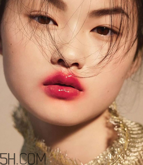 口紅到底應(yīng)該怎么涂？吻唇妝具體畫法