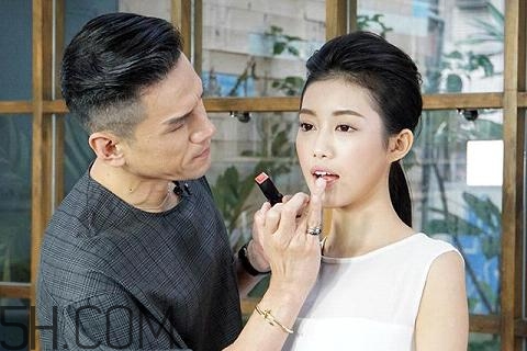 反咬唇妝是什么樣的？染唇妝和咬唇妝的區(qū)別