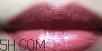 mac brick o la試色 mac brick o la是什么顏色？