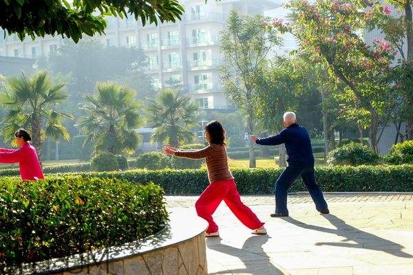 冬季應(yīng)該怎么晨練？冬季晨練的注意事項有哪些？