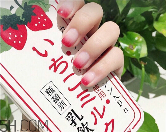 手指粗適合做什么美甲？美甲簡(jiǎn)單大方新款圖片