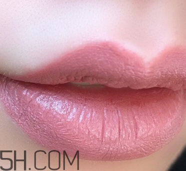 mac velvet teddy質(zhì)地干嗎？mac velvet teddy適合黃皮嗎
