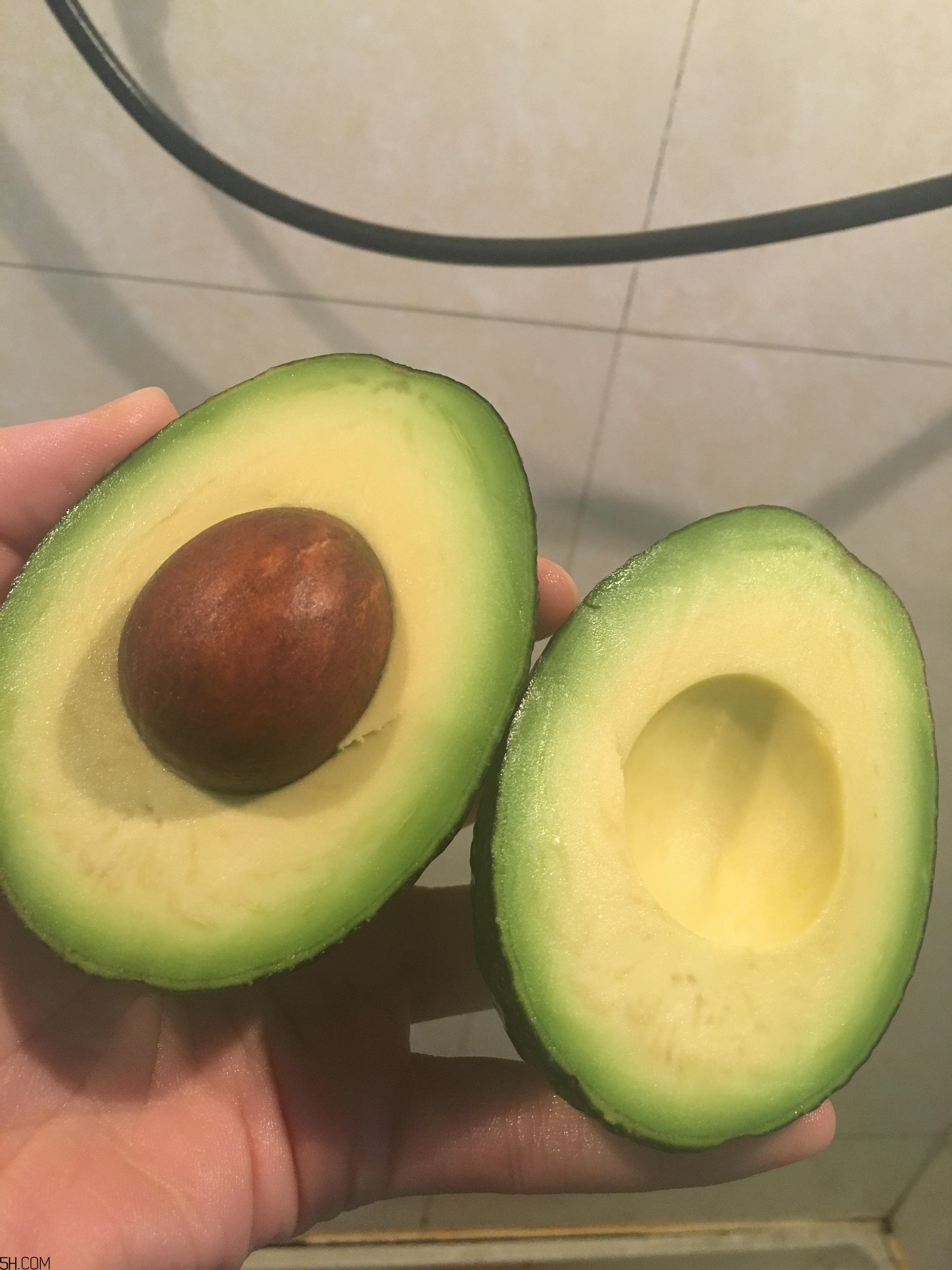 孕婦可以喝牛油果奶昔嗎？孕婦喝牛油果奶昔的好處？