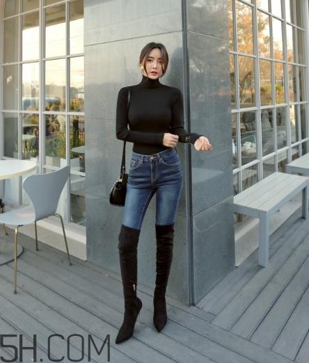 冬天穿牛仔褲配什么鞋子？冬天牛仔褲搭配鞋子圖片