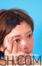 2018年眉毛流行什么顏色？2018眉毛流行色