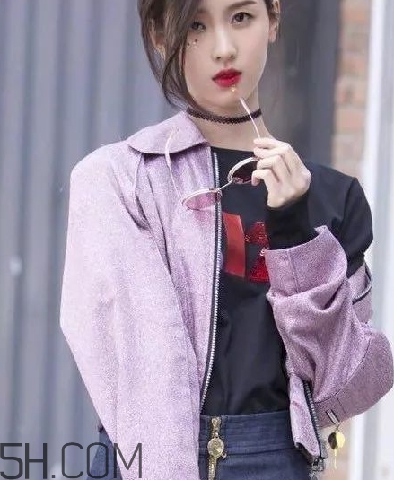紫外光色衣服怎么搭配？紫外光色衣服搭配什么顏色