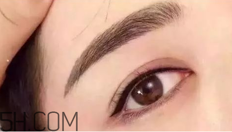 紋什么眉毛最自然好看？紋眉的常見方法
