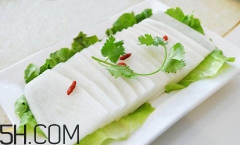 吃白蘿卜有哪些益處？白蘿卜的養(yǎng)生功效有哪些？