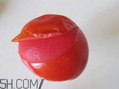 如何快速給西紅柿去皮？西紅柿怎么去皮比較快？