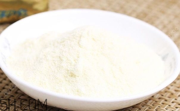 成人為什么也要喝奶粉？成人喝奶粉的好處有哪些？
