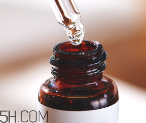 刷酸后皮膚要怎么修復(fù)？臉刷酸過度怎么修復(fù)