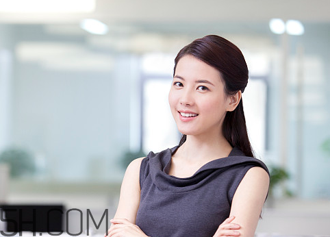 婦炎潔可以男人用嗎？婦炎潔可以去頭皮屑嗎？