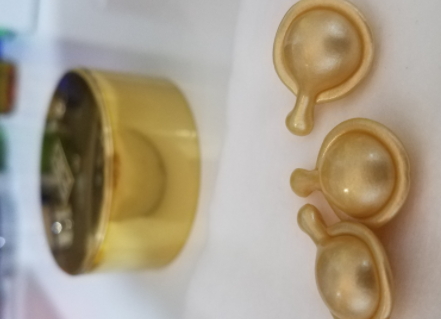 雅頓金膠怎么打開？雅頓金膠膠囊怎么扭開？